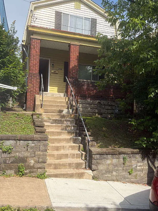 2 bed, 1.0 bath, $1,495 — Photo 1