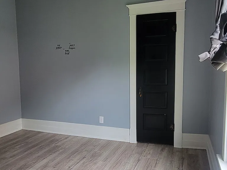 532 Riehl St — Photo 5