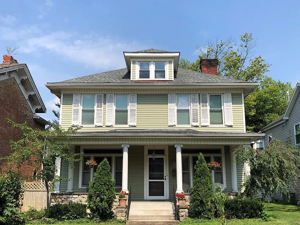 155 N High St photo 1
