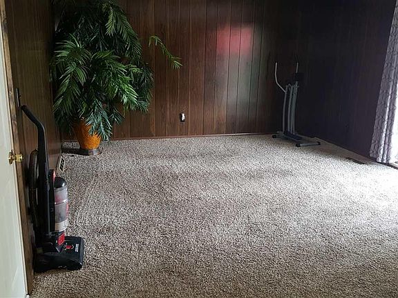 5th image of 2708 N Overbrook Dr