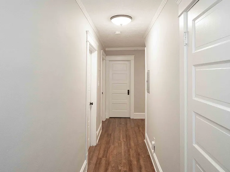 1376 Gladys Ave #1376 — Photo 26