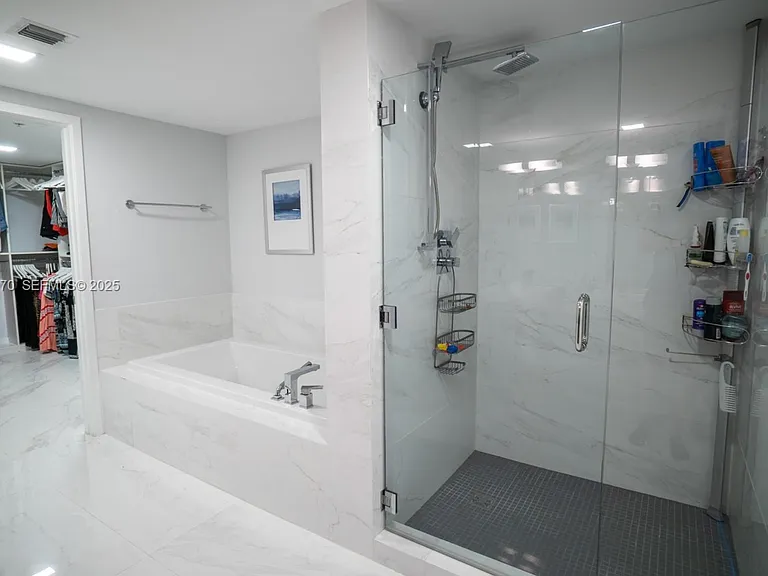 400 Sunny Isles Blvd #1402 — Photo 7