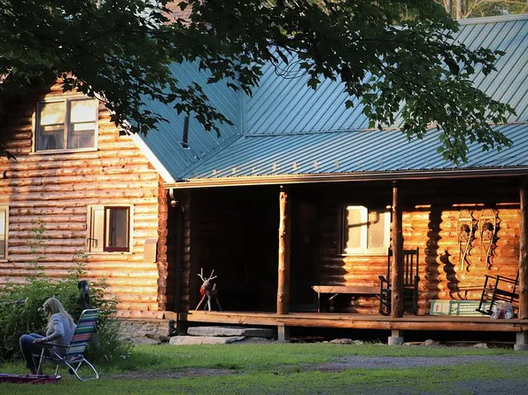 37 Pleasant View Ln, Wilmington, VT 05363