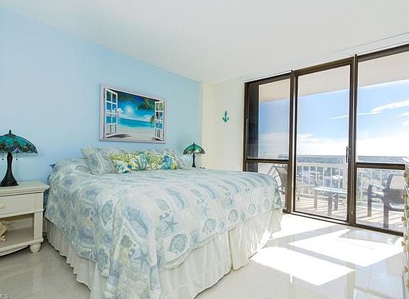 5th image of 180 Seaview Ct APT 1104