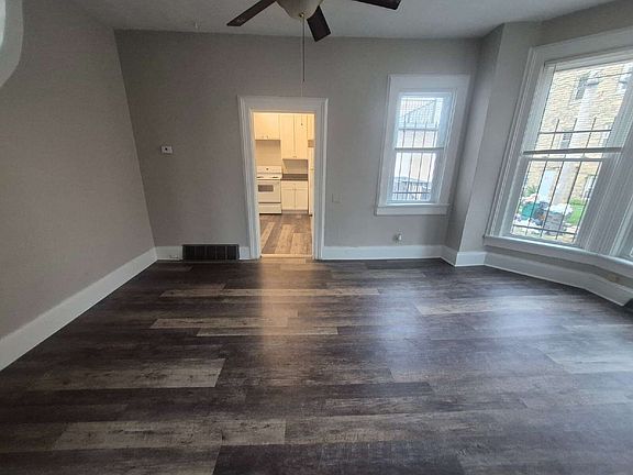 3rd image of 2028 W Michigan St