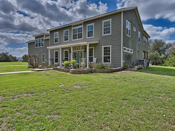 305 Affleck Rd, Brenham, TX 77833