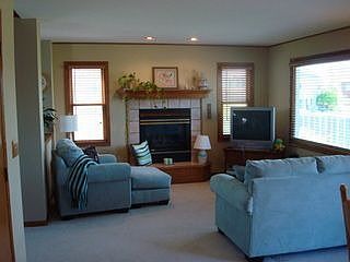 2nd image of 2102 E Bayshore Ct
