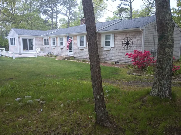 16 Greyhampton Road, West Yarmouth, MA 02673