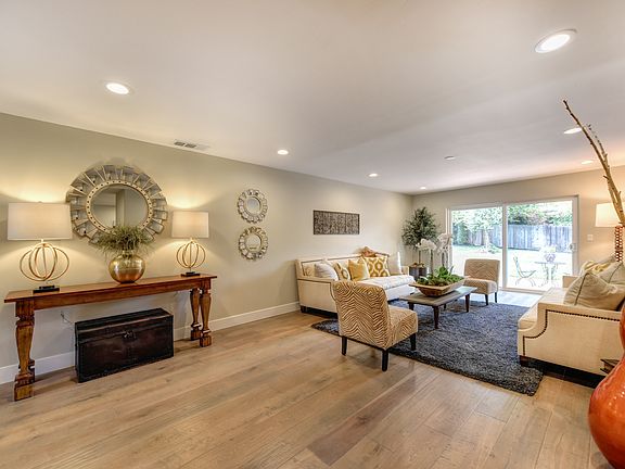2nd image of 8049 Livorna Way