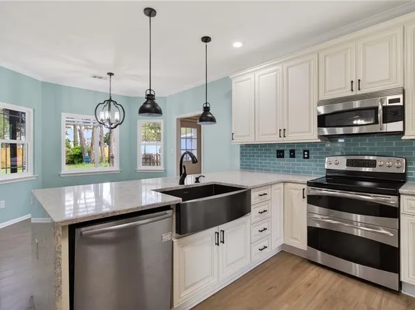 441 Chandler Dr, Chesapeake, VA 23322
