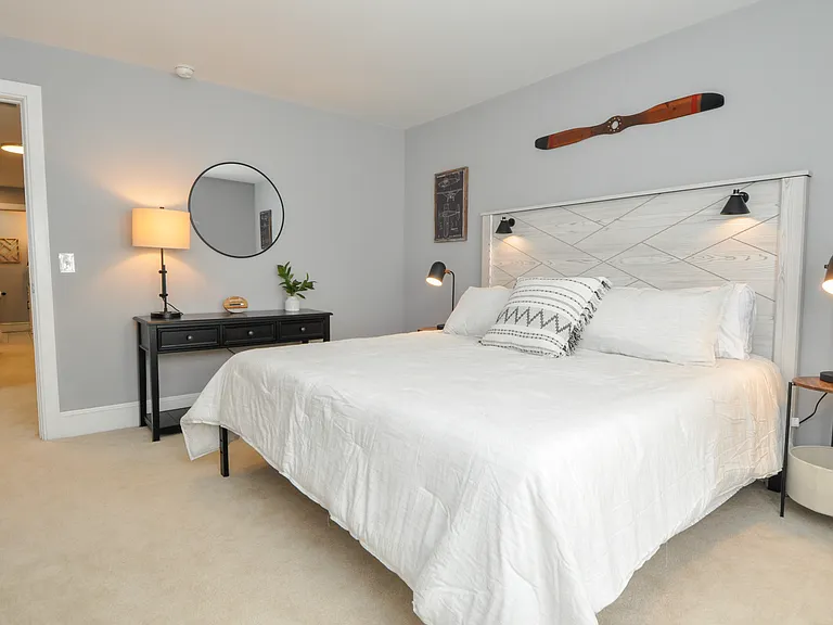 446 W 1st Ave — Photo 34
