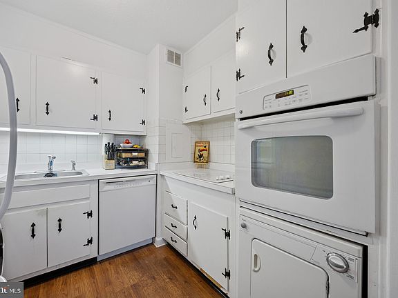 2nd image of 1900 John F Kennedy Blvd #34-1204