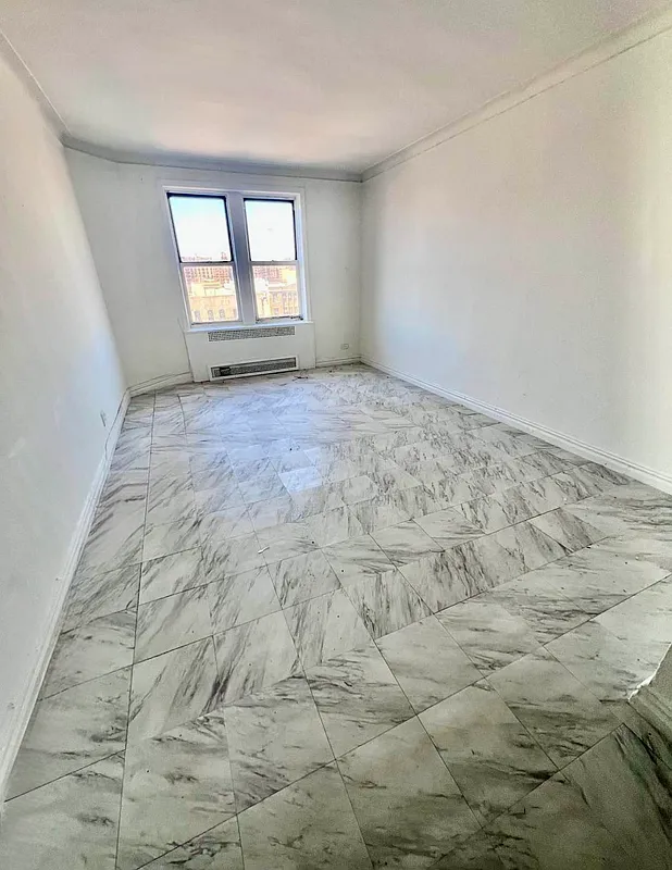 2285 Bathgate Avenue 6A