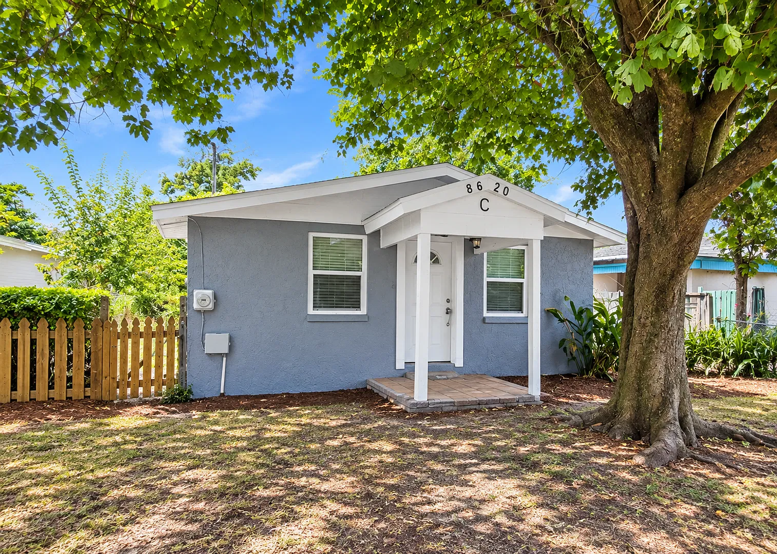 Charming Tampa Home with Spacious Yard! 5beds | 2baths — Photo 1