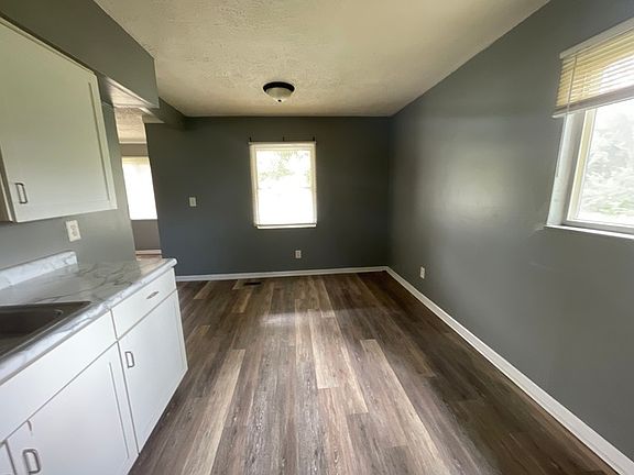 5th image of 4622 E 30th St