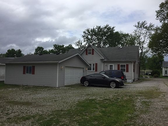 4th image of 412 E Leonard St
