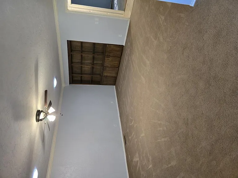 11907 N Mustang Rd — Photo 5