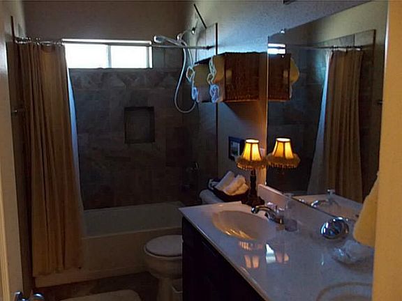 3rd image of 7753 Oak Landing Dr