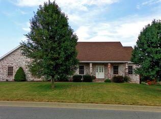 1972 E Wheatridge Dr, Springfield, MO 65803