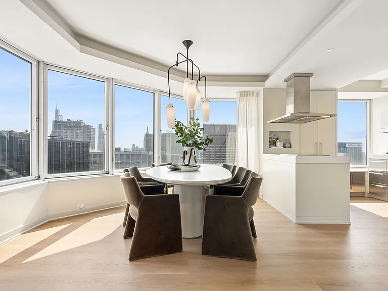 150 W 56th St #6001 — Photo 21