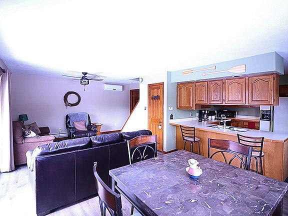 4th image of 1278 W Pine Tree Rd