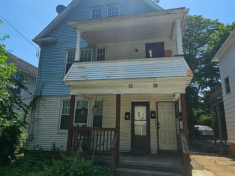 72 Rock St #3 — Photo 1