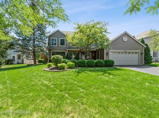 1223 Sagebrush Trl, Cary, IL 60013