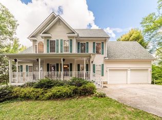 2429 Park Line Dr, Gatlinburg, TN 37738