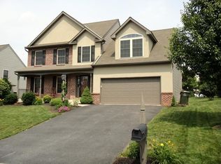 2819 Candlelight Dr, York, PA 17402