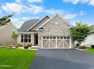 20 Banquet Ct, Howell, NJ 07731