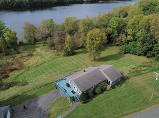 85 Arnold Rd, Pittston, ME 04345