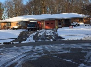 1559 Robin Ln, Stow, OH 44224