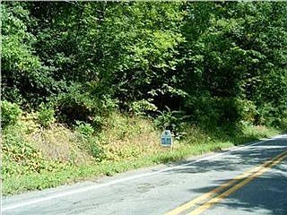 2nd image of 2601 Four Mile Rd NE