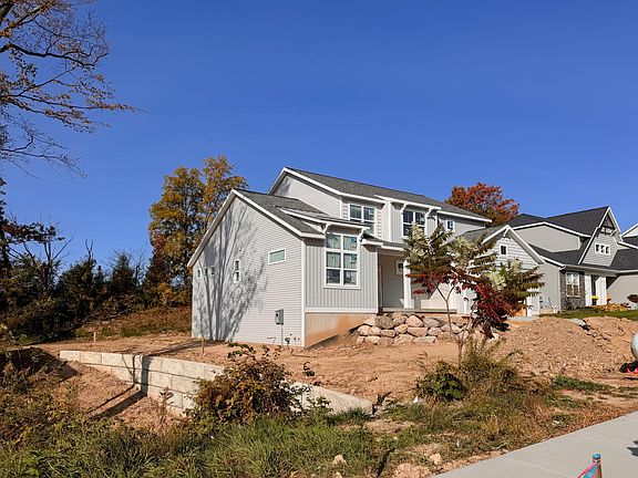 2nd image of 8143 Eagle Peak Dr