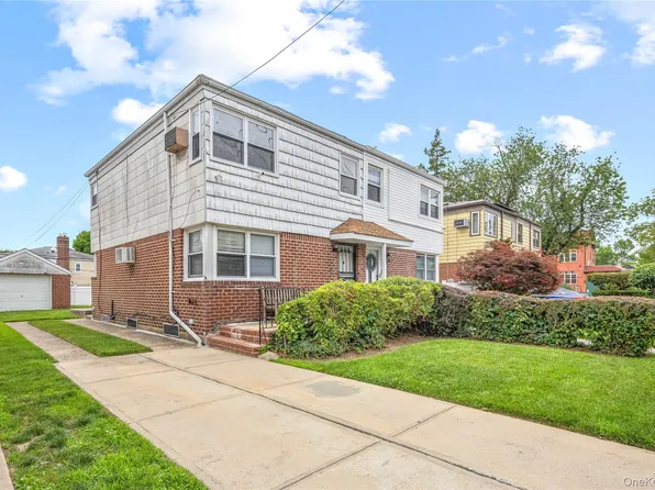67-10 Bell Boulevard, Bayside, NY 11364