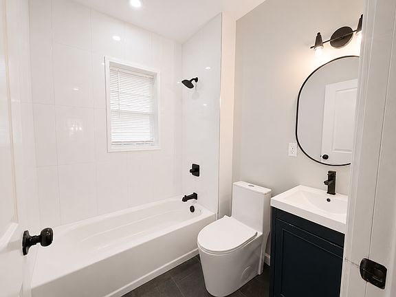3rd image of 380 N 11th St APT 5