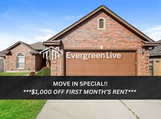 717 Tasha Cir, Moore, OK 73160