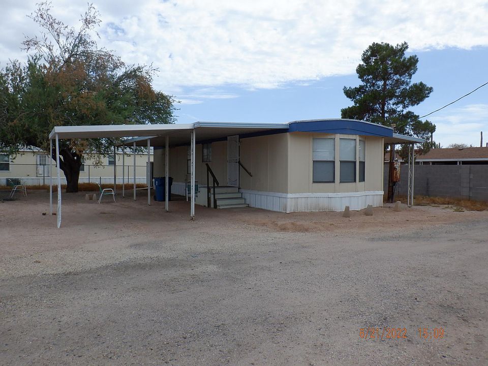 2nd image of 451 N Saguaro Dr