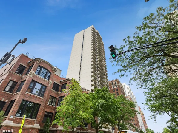 3150 N Sheridan Rd, Chicago, IL 60657