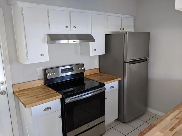 4015 SE 19th Ave APT 8, Cape Coral, FL 33904