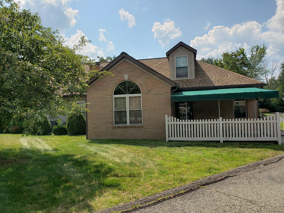 2nd image of 1211 Stanford Ct