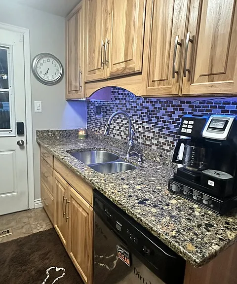 S Hazel Ct — Photo 20