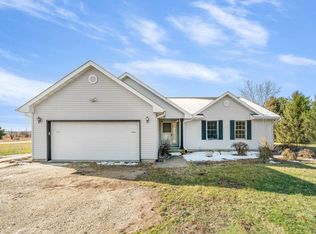 1384 N 4550th Rd, Earlville, IL 60518