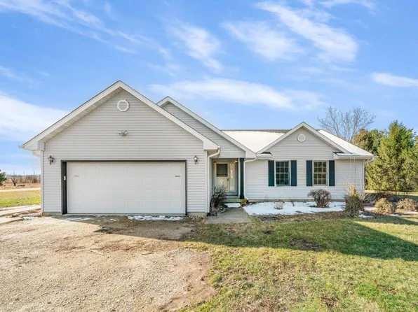 1384 N 4550th Rd, Earlville, IL 60518