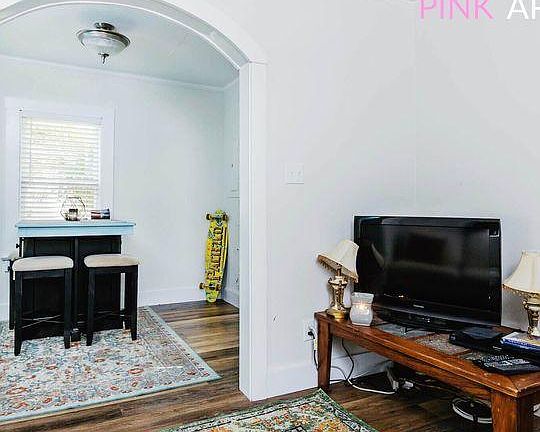 4th image of 1606 Hough St #3