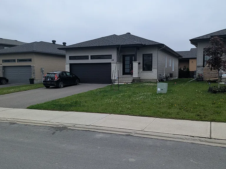 348 Sterling Ave #B — Photo 1