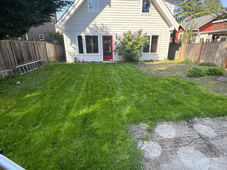 1215 NE 100th St — Photo 22