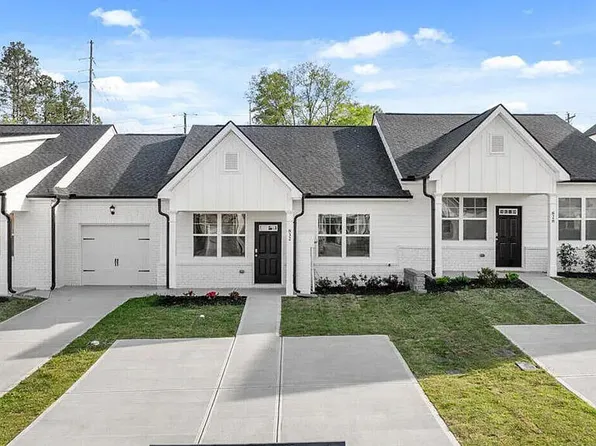 687 Quartz Ln, Graniteville, SC 29829