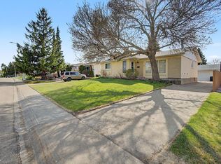 42 Hawkins Cres, Strathcona County, AB T8A 3P2