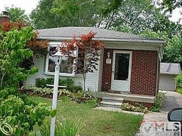 9081 Beech Daly Rd, Redford, MI 48239